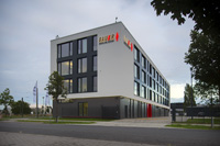Neubau Bro- und Lagergebude Firma Elektro Bauer, Neubau eines Brogebudes in Berlin Adlershof, Karl-Ziegler-Strasse, 12489 Berlin